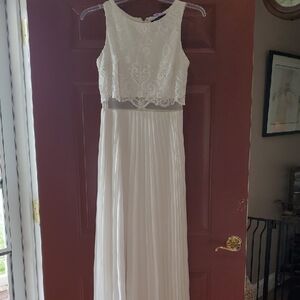 Betsy & Adam White Lace Maxi Dress
